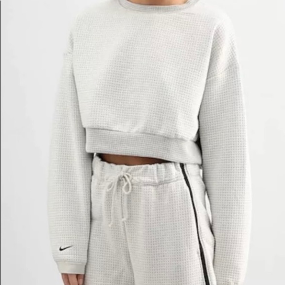 Nike Sportswear City Fleece Cropped Top NWT, - Picture 11 of 12